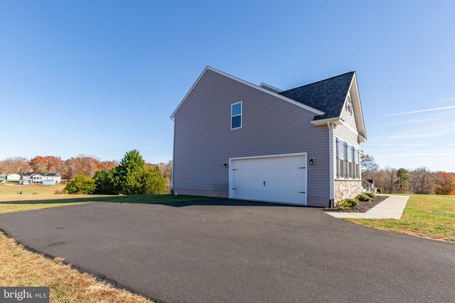 8109 CAMPFIRE LANE, Fredericksburg, VA 22407