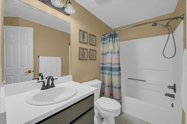 5754 Lockwood Drive, Waterford Twp, MI 48329