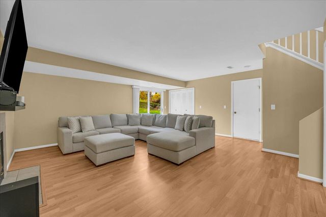 5754 Lockwood Drive, Waterford Twp, MI 48329