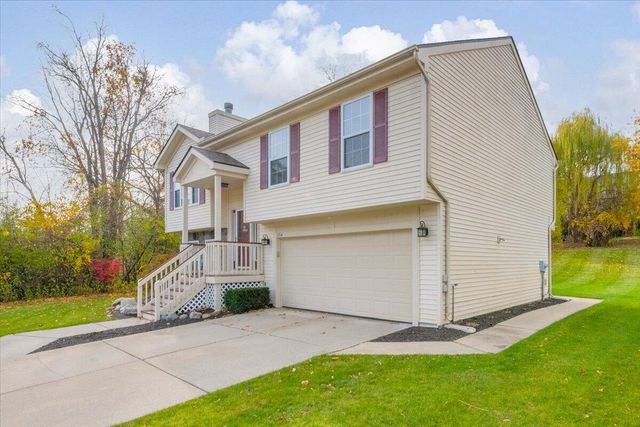 5754 Lockwood Drive, Waterford Twp, MI 48329