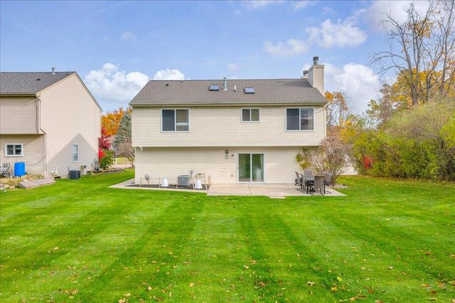 5754 Lockwood Drive, Waterford Twp, MI 48329