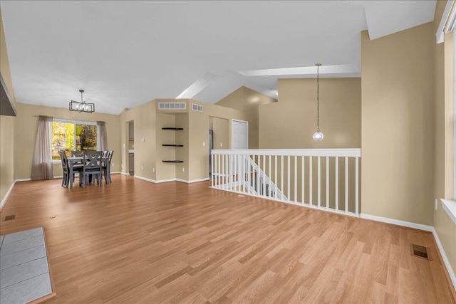 5754 Lockwood Drive, Waterford Twp, MI 48329