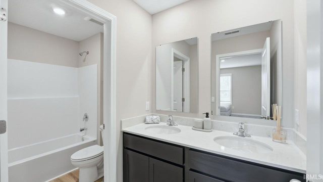 776 Atilla Way, Huntertown, IN 46748