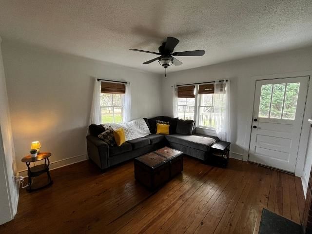 505 S Randolph Avenue, Landrum, SC 29356