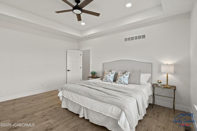 4210 LAURA AVENUE, Jefferson City, MO 65109