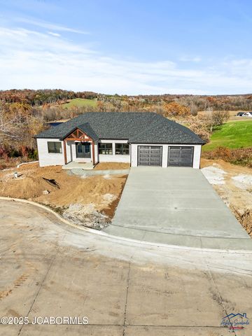 4210 LAURA AVENUE, Jefferson City, MO 65109