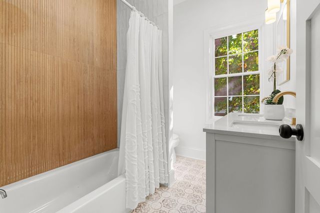 508 Charles Street, Providence, RI 02904