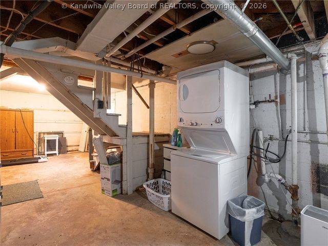 2614 Washington Avenue, St Albans, WV 25177