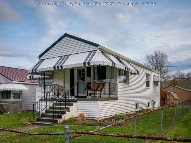 2614 Washington Avenue, St Albans, WV 25177