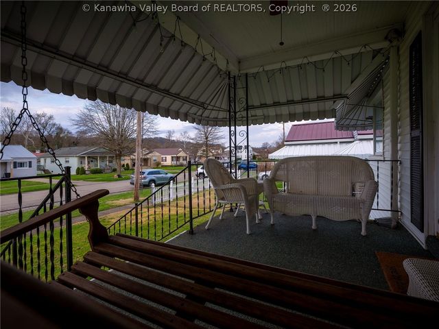2614 Washington Avenue, St Albans, WV 25177