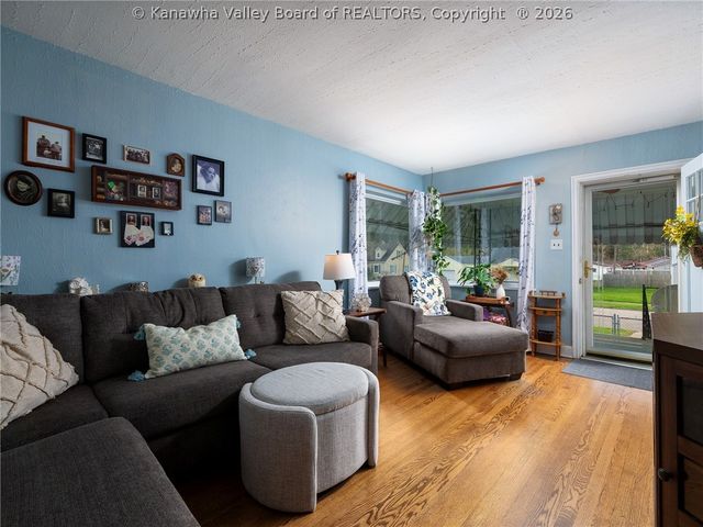 2614 Washington Avenue, St Albans, WV 25177