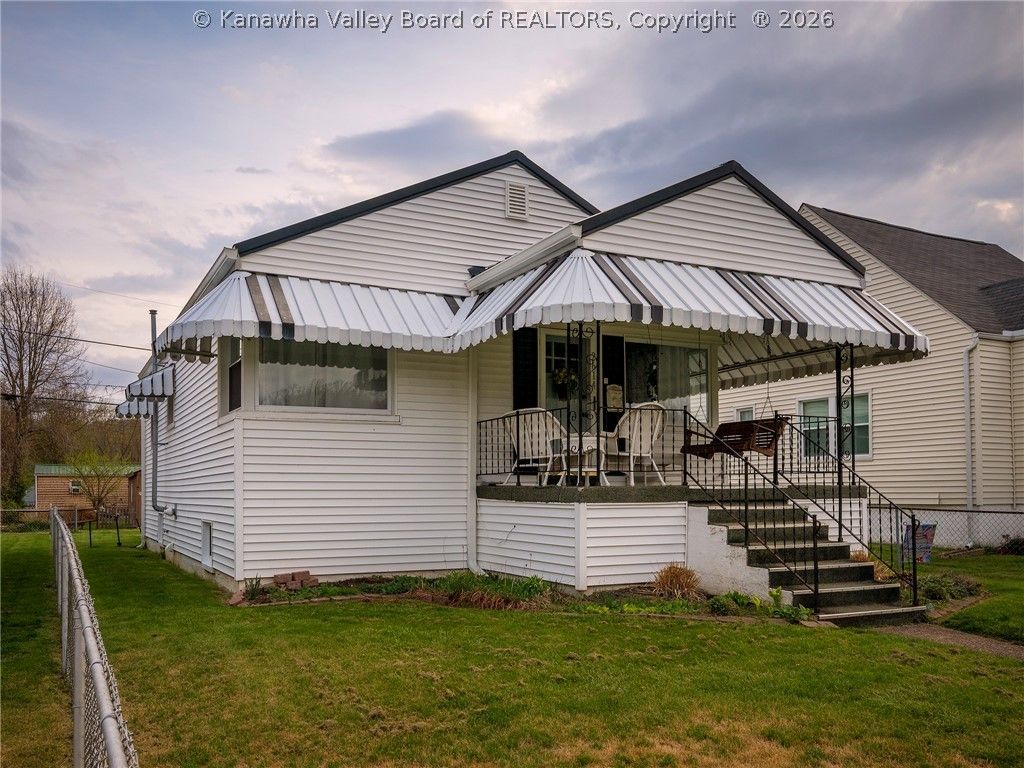 2614 Washington Avenue, St Albans, WV 25177