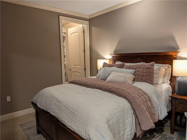 10531 Mission Road 204B, Leawood, KS 66206