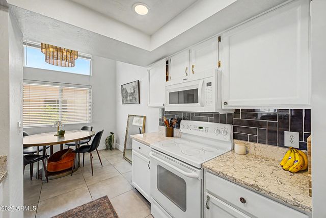 2019 W LEMON TREE Place 1121, Chandler, AZ 85224