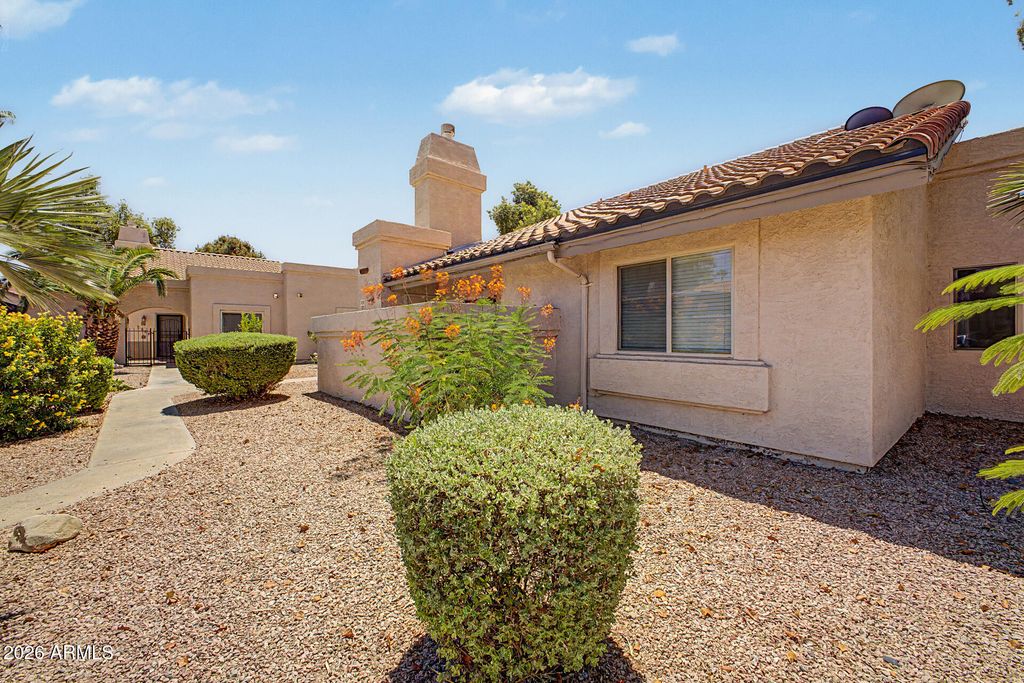 2019 W LEMON TREE Place 1121, Chandler, AZ 85224 — photo 2