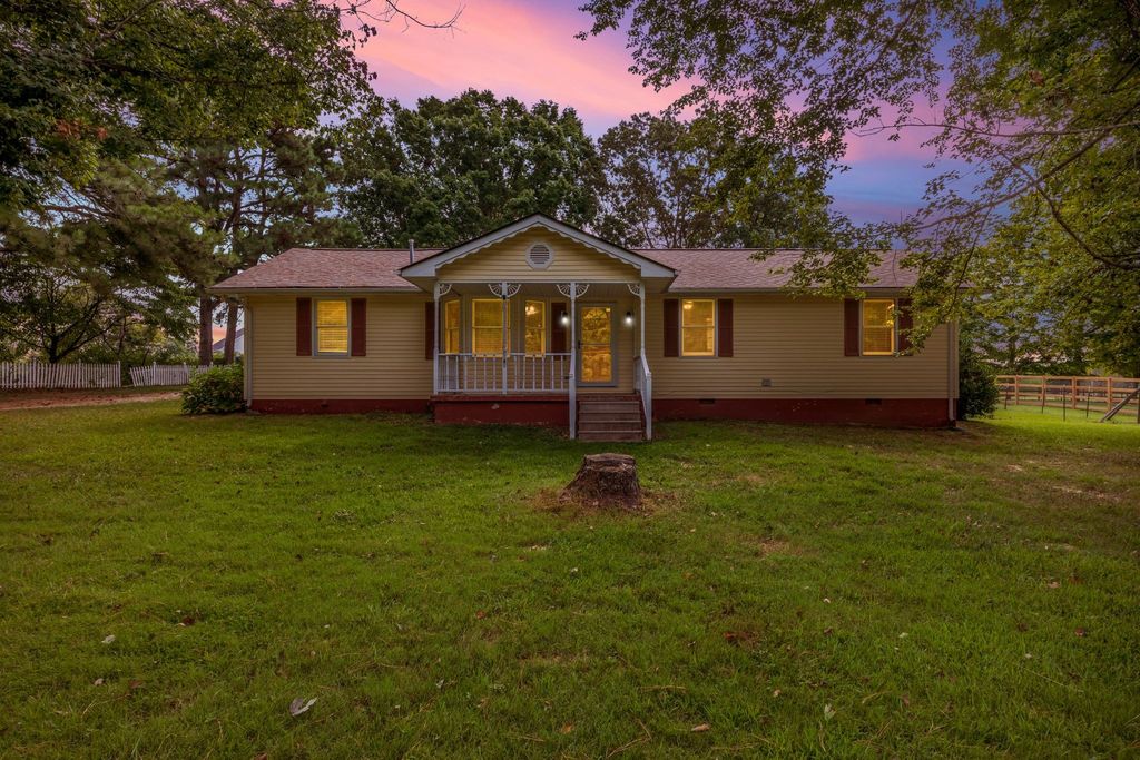 2681 W County Farm Rd, Springfield, TN 37172