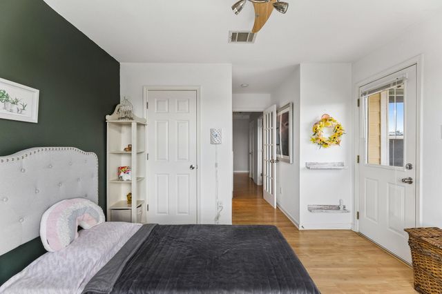8909 Mountain Shadows CV B, Austin, TX 78735
