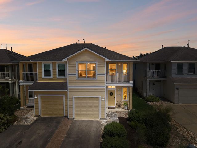 8909 Mountain Shadows CV B, Austin, TX 78735