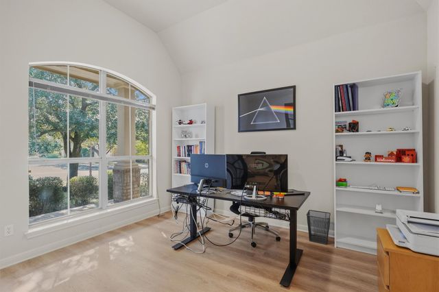 10113 Loxley LN, Austin, TX 78717