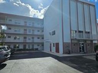 4000 NW 44th Avenue 210, Lauderdale Lakes, FL 33319