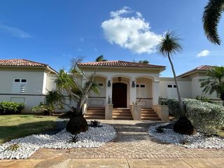 3 CALLE 3 C12, Vega Alta, PR 00692