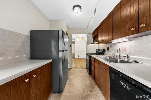 11166 Whispering Oaks Drive, Unincorporated, MO 63136