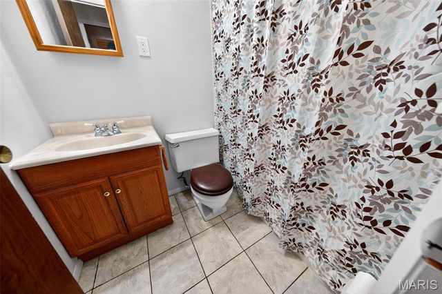 11166 Whispering Oaks Drive, Unincorporated, MO 63136