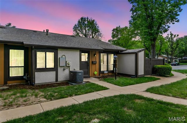 11166 Whispering Oaks Drive, Unincorporated, MO 63136