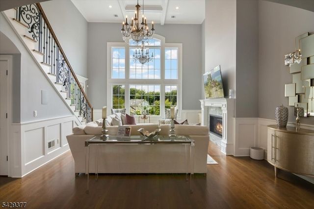 2 Brighton Ct, Livingston Twp., NJ 07039