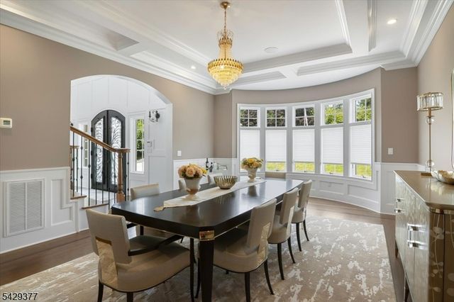 2 Brighton Ct, Livingston Twp., NJ 07039