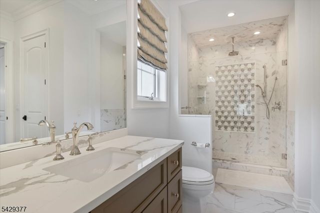 2 Brighton Ct, Livingston Twp., NJ 07039