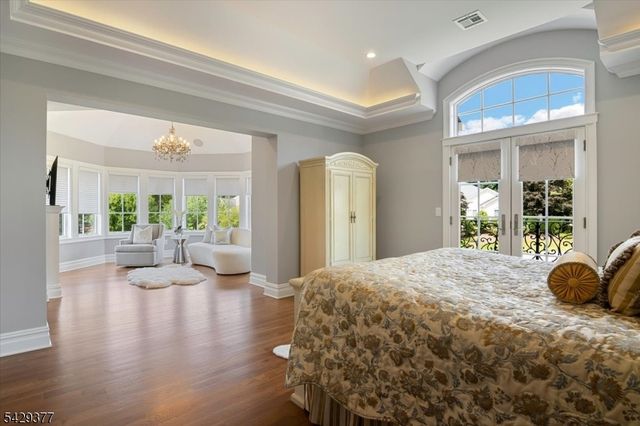 2 Brighton Ct, Livingston Twp., NJ 07039