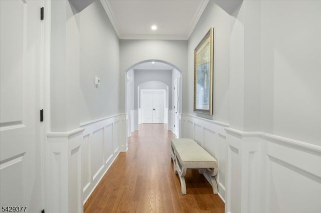2 Brighton Ct, Livingston Twp., NJ 07039