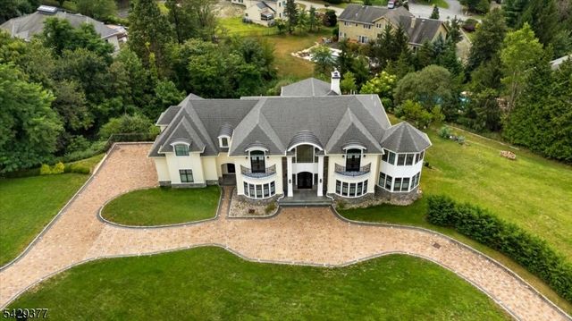 2 Brighton Ct, Livingston Twp., NJ 07039