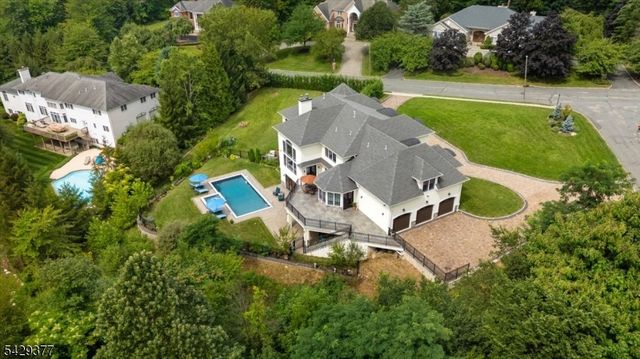 2 Brighton Ct, Livingston Twp., NJ 07039