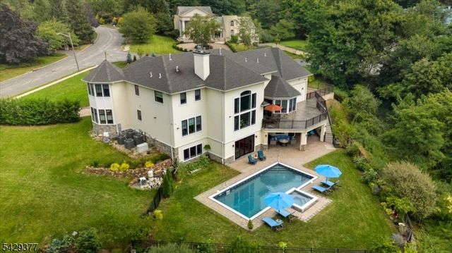 2 Brighton Ct, Livingston Twp., NJ 07039