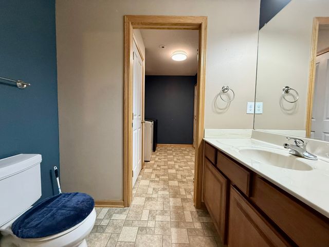 1020 SW Springfield Drive, Ankeny, IA 50023