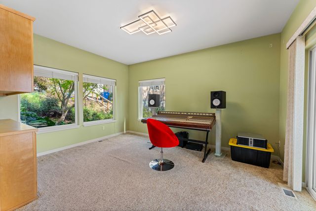 105 Cedar Ridge Terrace, Rogue River, OR 97537