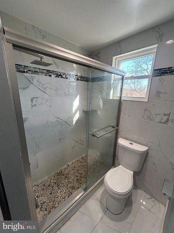 1352 CARL MILLER BLVD, Camden, NJ 08104