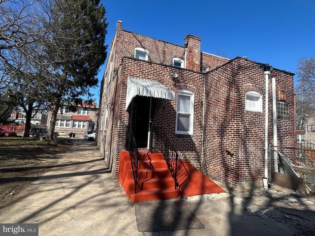 1352 CARL MILLER BLVD, Camden, NJ 08104