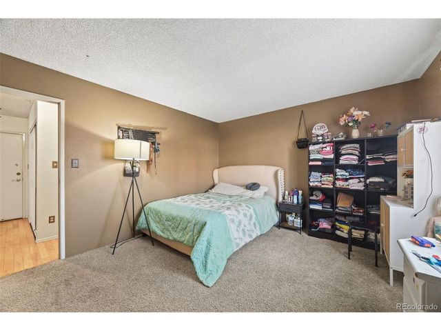 10211 Ura Ln 5-106, Denver, CO 80260