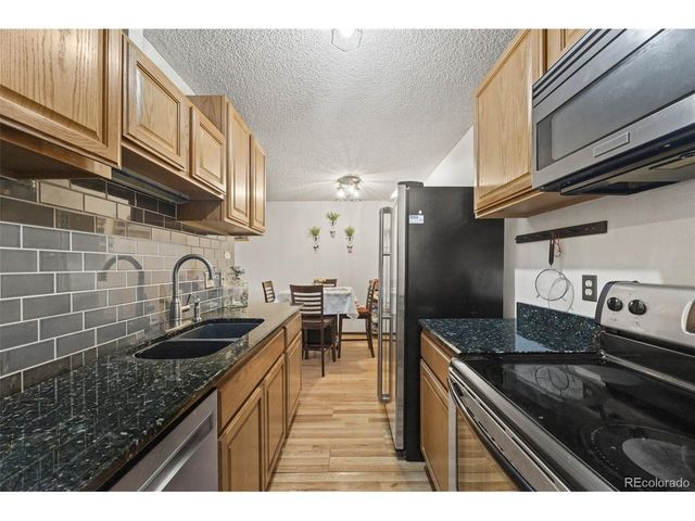 10211 Ura Ln 5-106, Denver, CO 80260