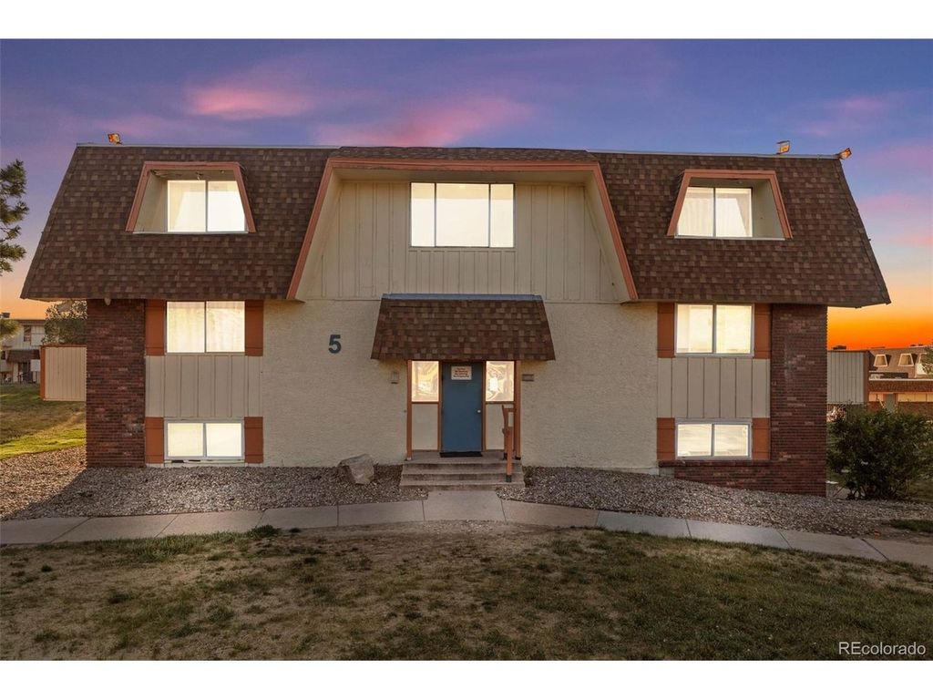 10211 Ura Ln 5-106, Denver, CO 80260