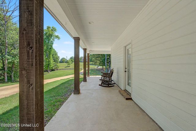 5665 Mcingvale Road, Hernando, MS 38632