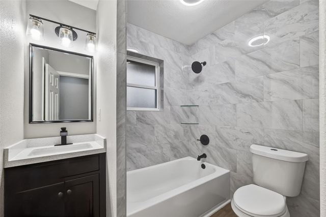 515 Maple Way, Houston, TX 77015