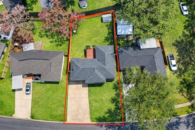 515 Maple Way, Houston, TX 77015