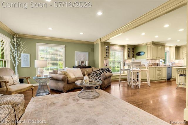 1451 Courtleigh Terrace, Bloomfield Hills, MI 48301