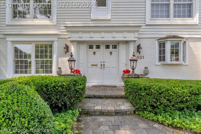 1451 Courtleigh Terrace, Bloomfield Hills, MI 48301
