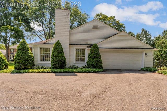 1451 Courtleigh Terrace, Bloomfield Hills, MI 48301