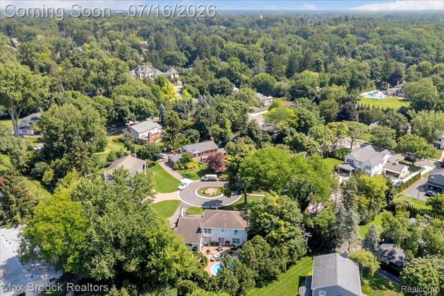 1451 Courtleigh Terrace, Bloomfield Hills, MI 48301
